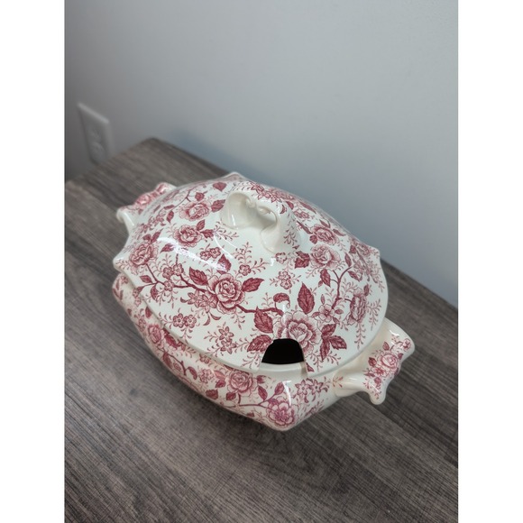 Vintage Floral Tureen Soup Bowl with Lid Red White Ceramic Made in Japan - Picture 4 of 8